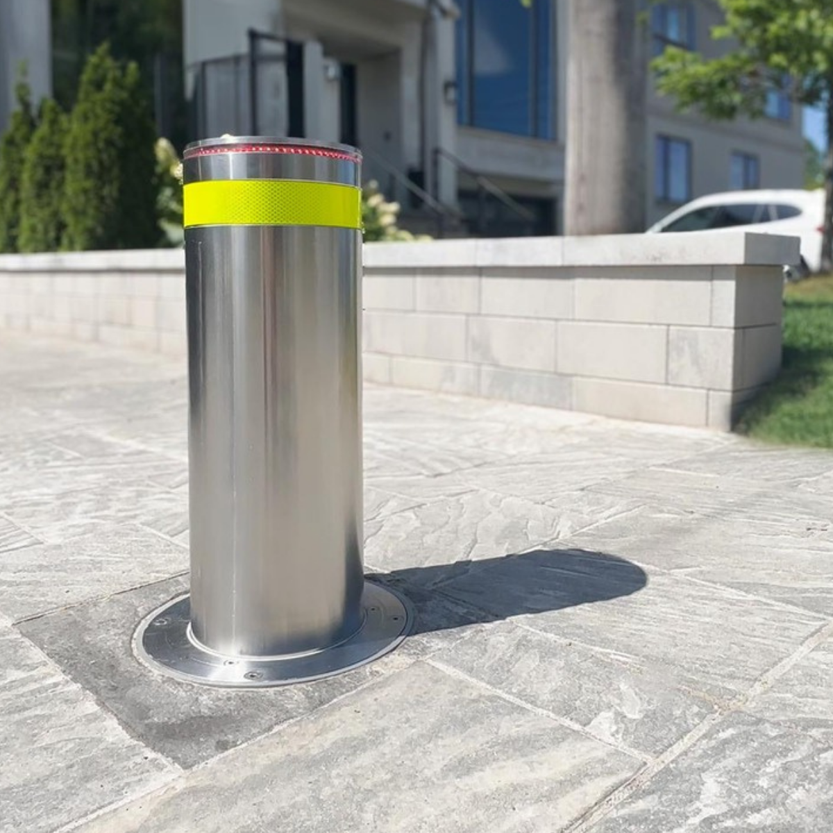 Ultimate Guide to Hydraulic Bollards for Driveway Security